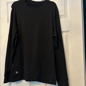 Men’s ponto performance Black Crew Neck long sleeved shirt